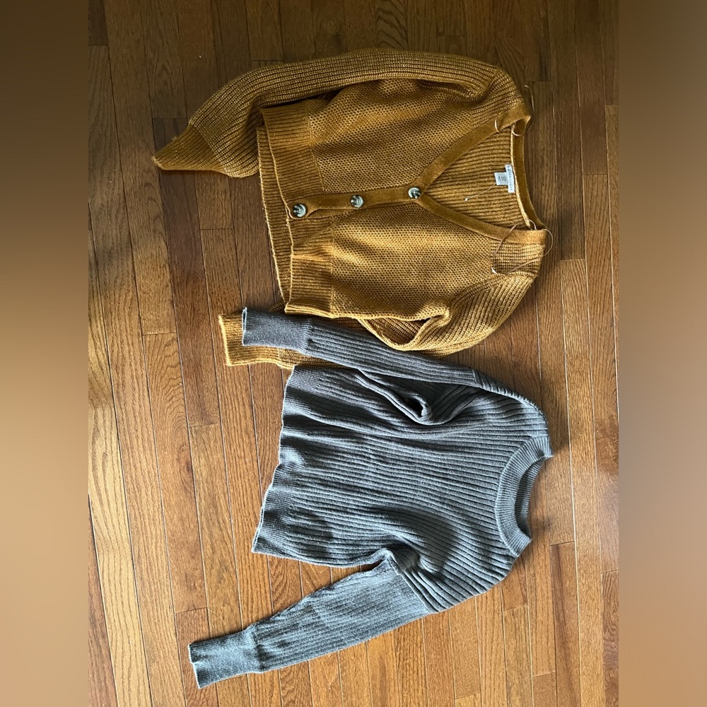 Juniors Small Crop Sweaters